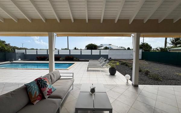 Maison à louer    4 pièces •  Saint-François