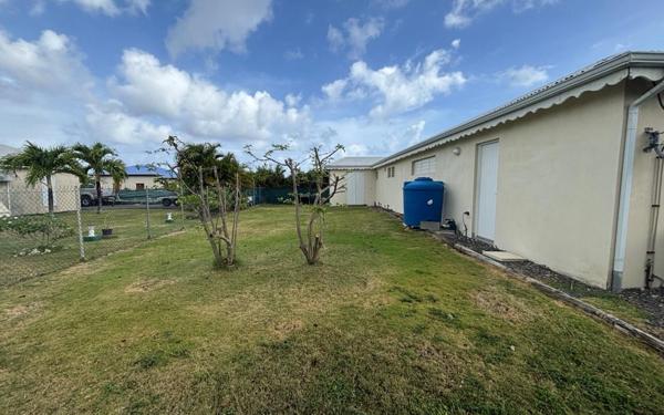 Maison à louer    4 pièces •  Saint-François