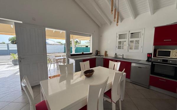 Maison à louer    4 pièces •  Saint-François