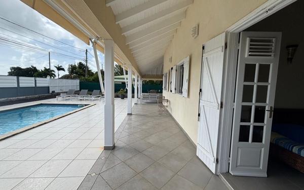 Maison à louer    4 pièces •  Saint-François