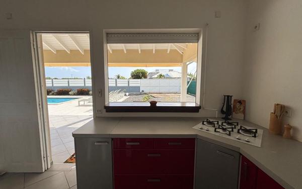 Maison à louer    4 pièces •  Saint-François