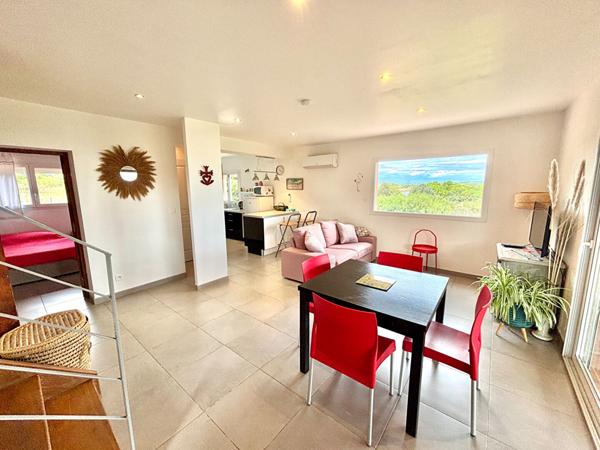 BOUZIGUES, Maison avec écurie et vue étang de Thau