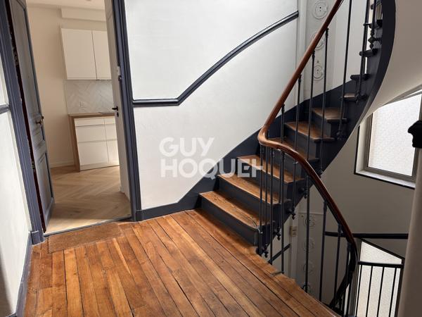 Appartement à vendre de 3 pièces de 55.8 m² Métro Anatole France