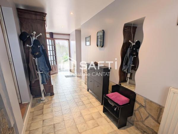 Maison, 3 chambres, garage, dépendances, terrain.