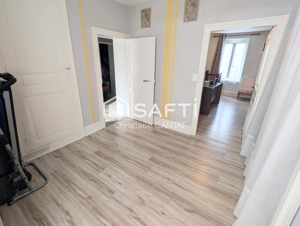 Maison, 3 chambres, garage, dépendances, terrain.