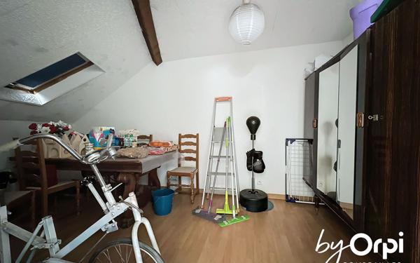 Maison à vendre    5 pièces • 81,69 m2 Commentry