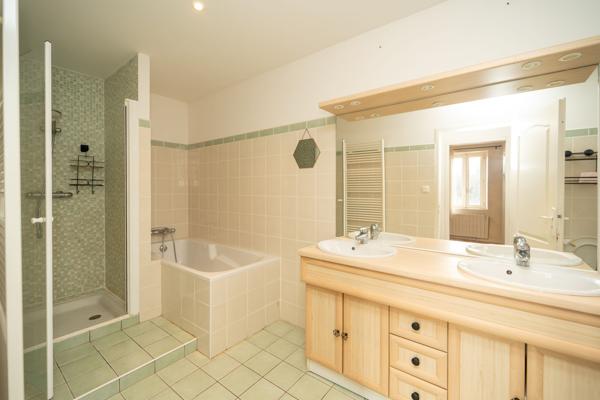 Maison 6 pièces - 150 m²