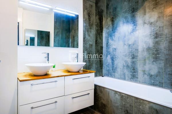 11-12ème/ Appartement/ Terrasse