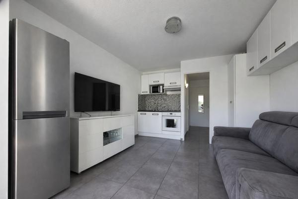 Sausset-les-Pins (13960) PROXIMITE MER STUDIO CONTEMPORAIN 24M2 EN REZ DE JARDIN AVEC PARKING