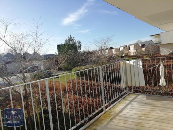 Appartement à louer 3 pièces 63.7m² Avrillé (49240)