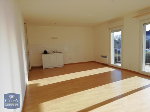 Appartement à louer 3 pièces 63.7m² Avrillé (49240)