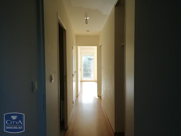 Appartement à louer 3 pièces 63.7m² Avrillé (49240)