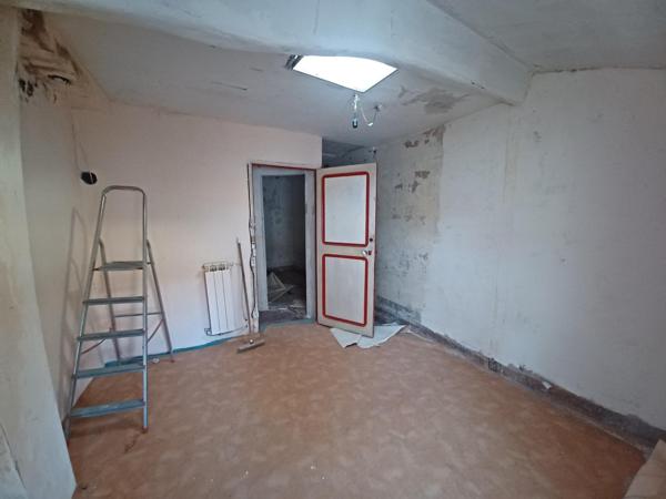 Une maison de ville  3 chambres