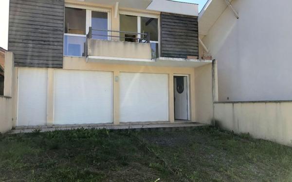 Appartement à louer    2 pièces •  Pomarez