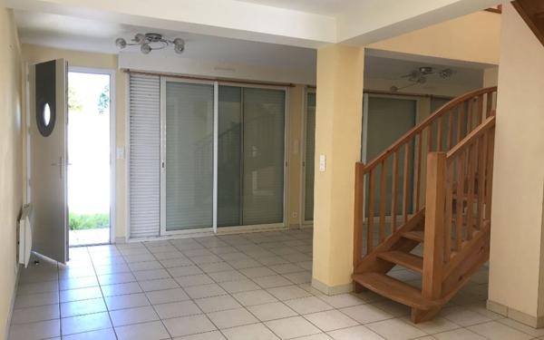 Appartement à louer    2 pièces •  Pomarez