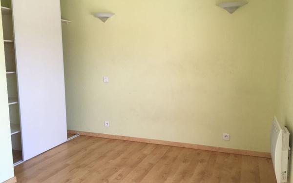 Appartement à louer    2 pièces •  Pomarez