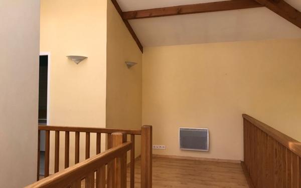 Appartement à louer    2 pièces •  Pomarez