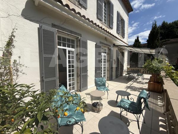 MAZAMET MAISON DE MAITRE RENOVEE AVEC JARDIN