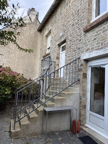 Bourg de PLEMET