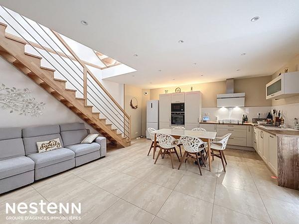 Maison de village rénovée avec terrasse tropézienne 140 m² , Prestations haut de gamme