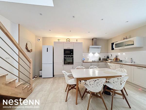 Maison de village rénovée avec terrasse tropézienne 140 m² , Prestations haut de gamme