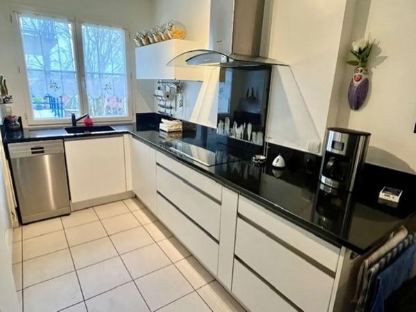 Appartement à vendre 4 pièces 92m² Saint-André-lez-Lille (59350)