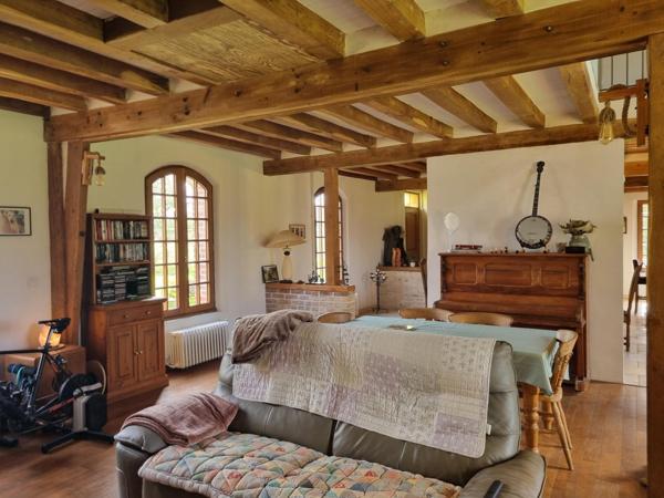 Maison à SAINT-ROMAIN-DE-COLBOSC, 76430 - 5 pièces 191m²