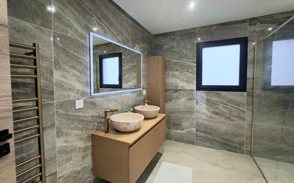 Maison à vendre    4 pièces • 111 m2 Saint-Étienne-du-Bois