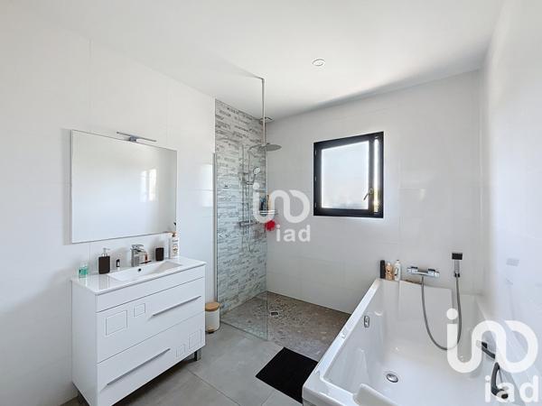 Maison à vendre 6 pièces 150 m² Lesparre-Médoc