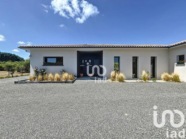 Maison à vendre 6 pièces 150 m² Lesparre-Médoc