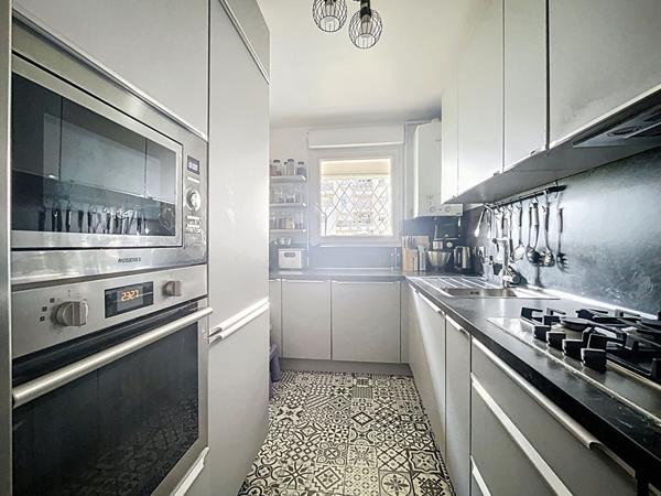 Appartement Suresnes 3 pièce(s) 61.61 m2