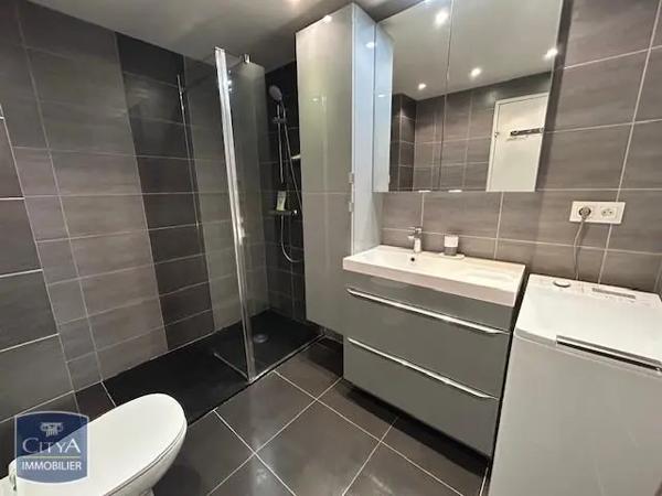 Appartement à louer 3 pièces 56.2m²