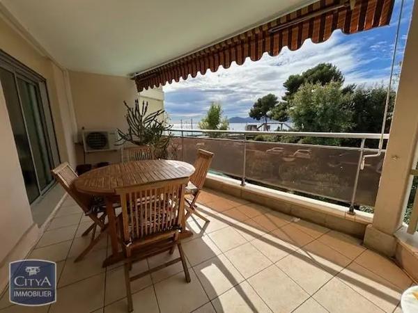 Appartement à louer 3 pièces 56.2m²