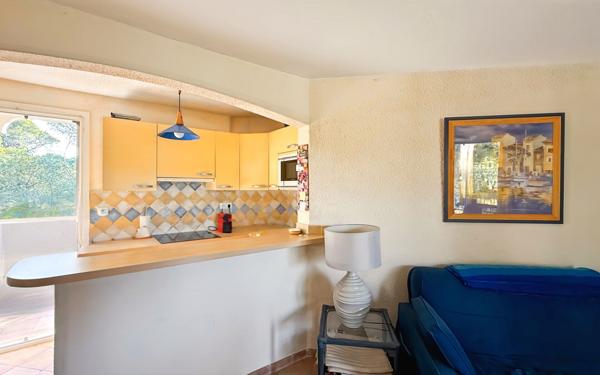 Appartement à vendre    2 pièces • 40,80 m2 Saint-Raphaël