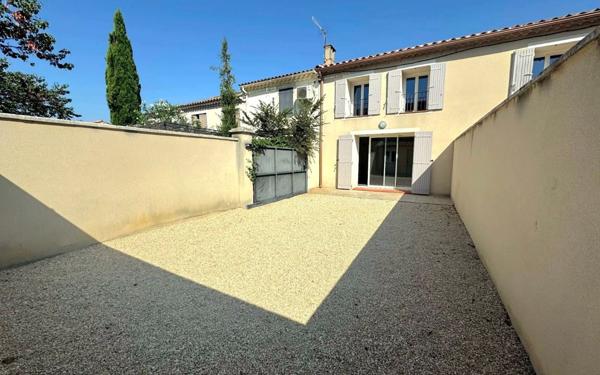 Maison à vendre    3 pièces •  Saint-Martin-de-Crau