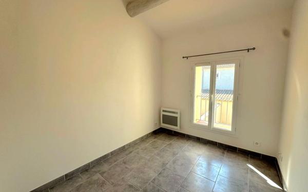 Maison à vendre    3 pièces •  Saint-Martin-de-Crau