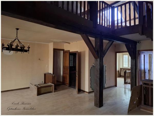 À vendre : Appartement spacieux, à rénover, situé à Liffol-le-Grand