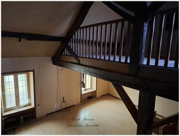 À vendre : Appartement spacieux, à rénover, situé à Liffol-le-Grand
