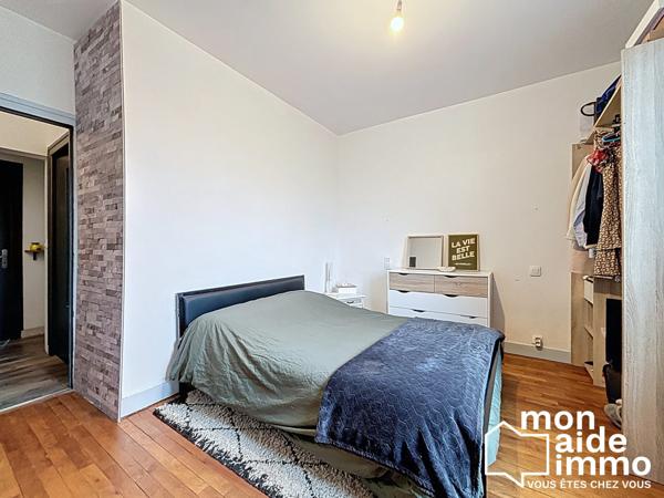 PROCHE CENTRE VILLE , 4 CHAMBRES