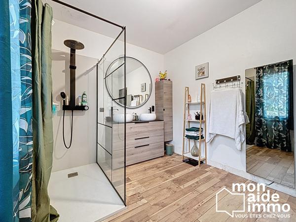 PROCHE CENTRE VILLE , 4 CHAMBRES