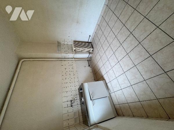 Maison d'habitation située à ALENCON (93m²) - 5 pièces avec terrain.