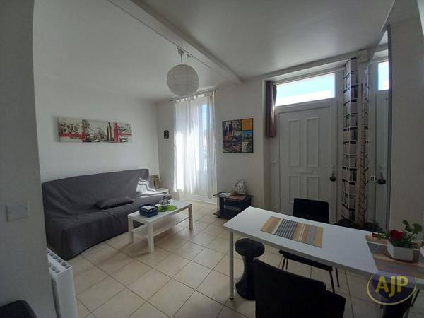 Location appartement Lesparre Medoc : 450 € - AJP Lesparre Immobilier