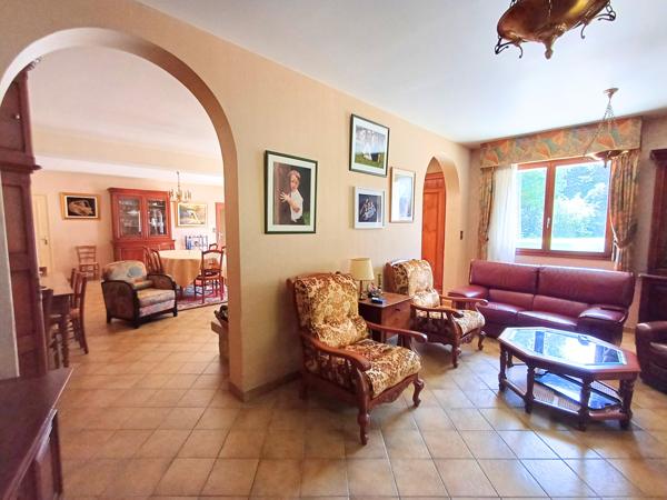 Maison 7 pièces - 250 m² Bien prestige