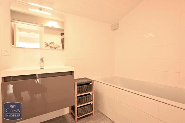 Appartement à louer 1 pièce 29.31m² Royan (17200)