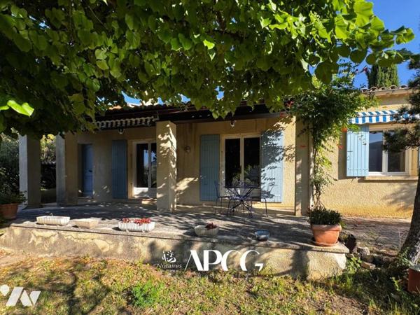 VILLA VUE SPLENDIDE AVEC PISCINE GARAGE CAVE ET TERRAIN NYONS 