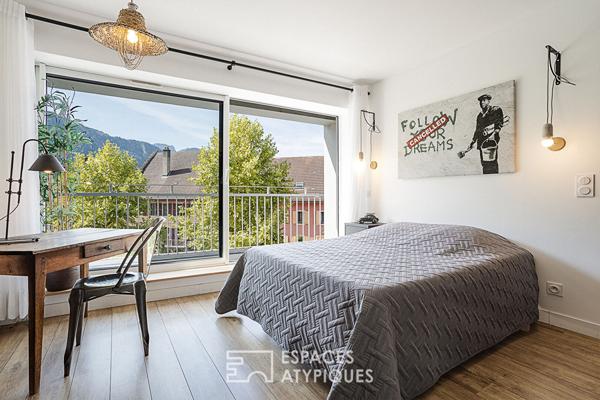 Spacieux duplex entièrement rénové en coeur de ville