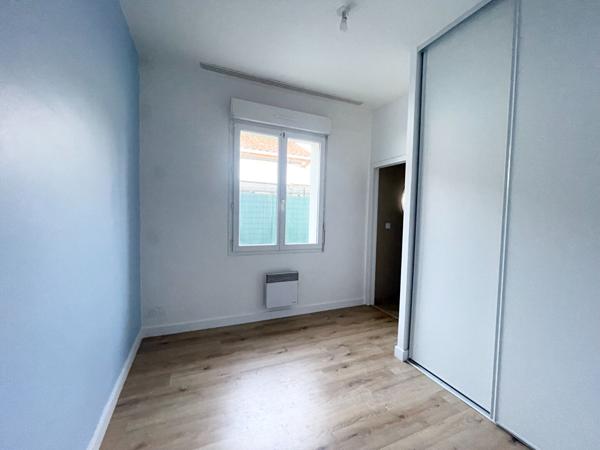 LORMONT - Maison 4 pièces 94 m2 - Non mitoyenne - Grand garage - Dépendance