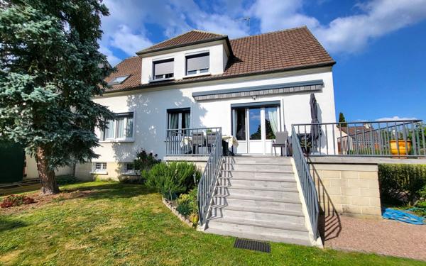 Maison à vendre    6 pièces •  Compiègne