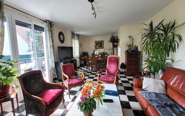 Maison à vendre    6 pièces •  Compiègne