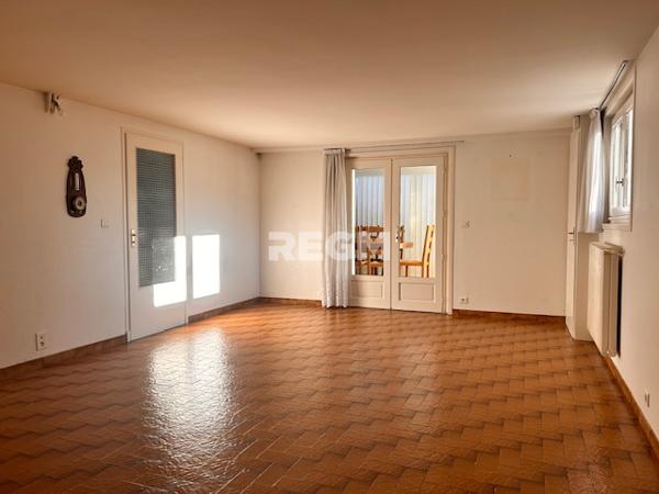 Lescar (64230) Maison de 167 m2 sur un terrain de 1000 m2 - Lescar-